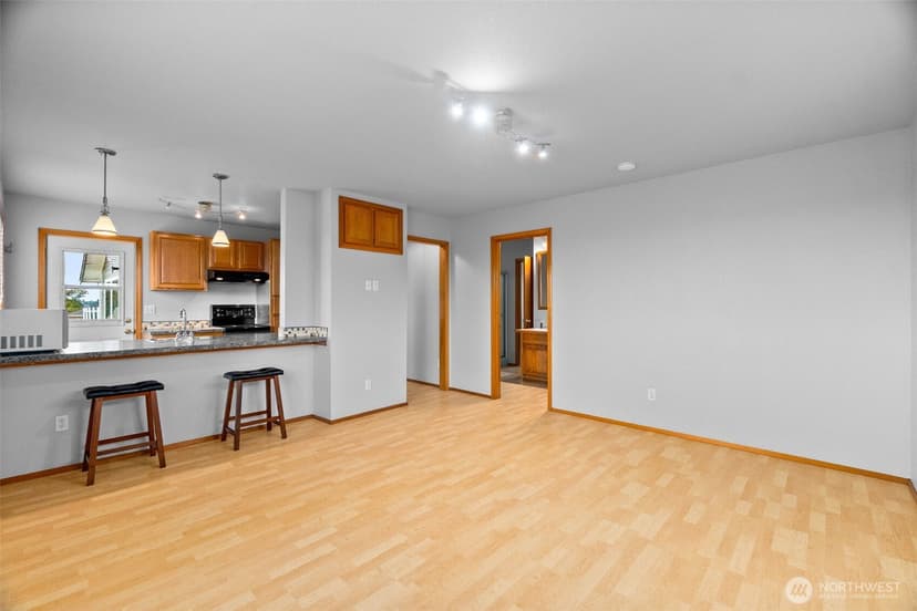 Property photo for 2025 5th Street SE, Puyallup photo 24
