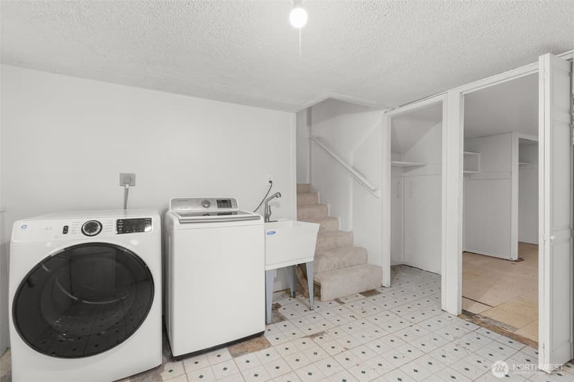 Property photo for 7020 S 120th Place, Seattle photo 24