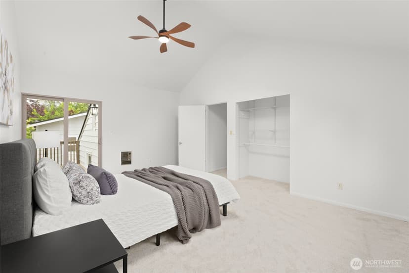 Property photo for 7020 S 120th Place, Seattle photo 17