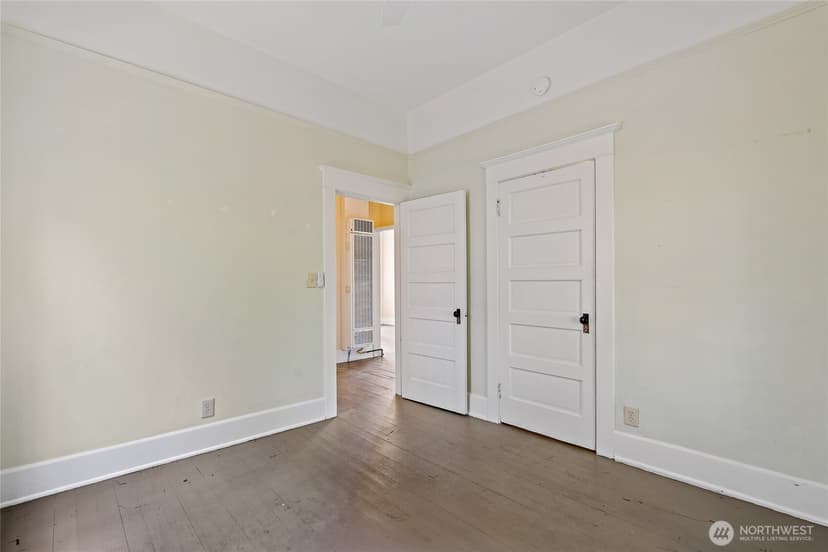 Property photo for 2902 S Jackson Street, Seattle photo 27