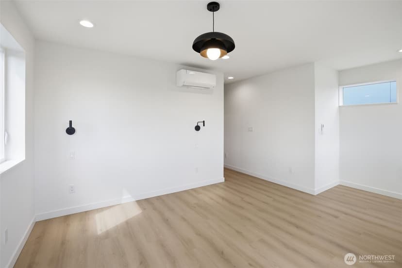 Property photo for 4517 35th Avenue S #E, Seattle photo 18