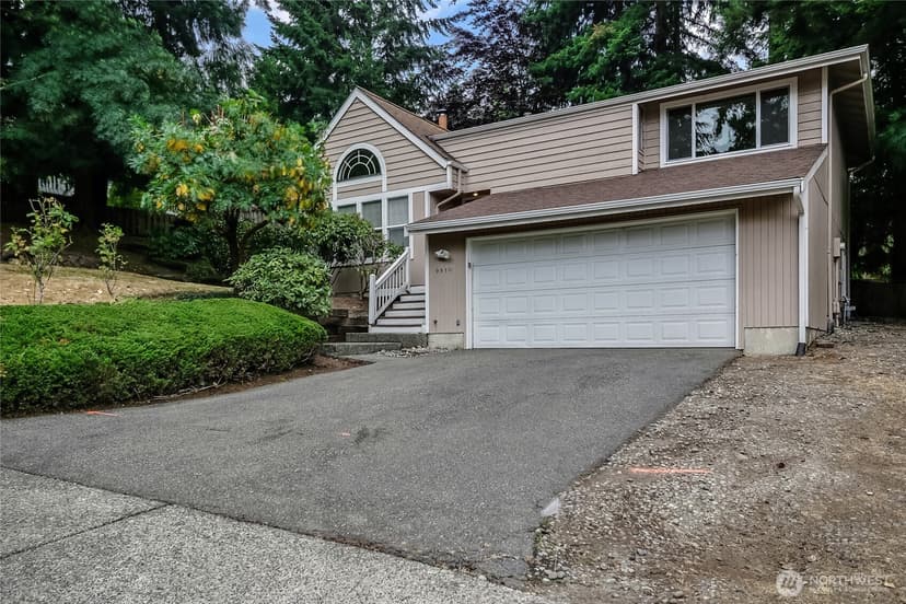 Property photo for 9810 116th Place NE, Kirkland photo 2