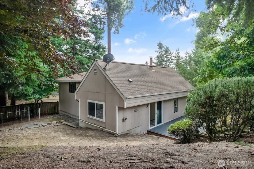 Property photo for 9810 116th Place NE, Kirkland photo 22