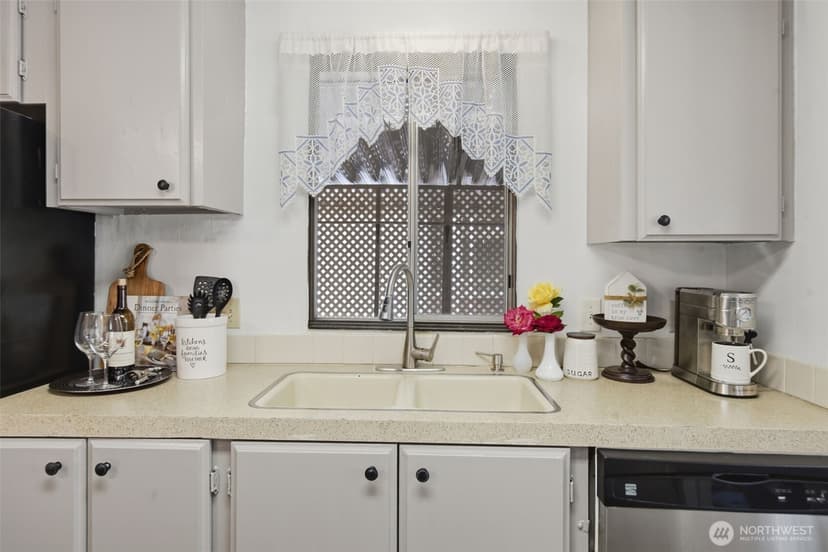 Property photo for 1510 Maple Lane #34, Kent photo 9