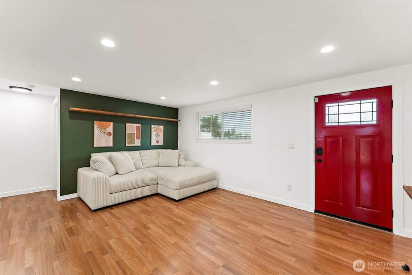 Property photo for 5103 Filbert Lane SW, Lakewood photo 6