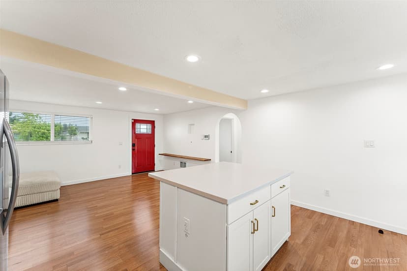 Property photo for 5103 Filbert Lane SW, Lakewood photo 13