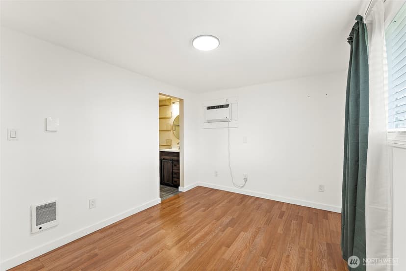 Property photo for 5103 Filbert Lane SW, Lakewood photo 19