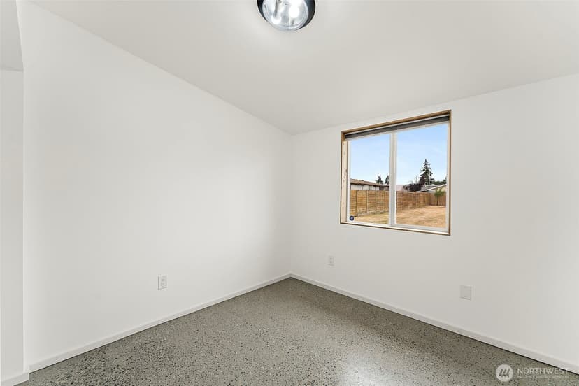 Property photo for 5103 Filbert Lane SW, Lakewood photo 16