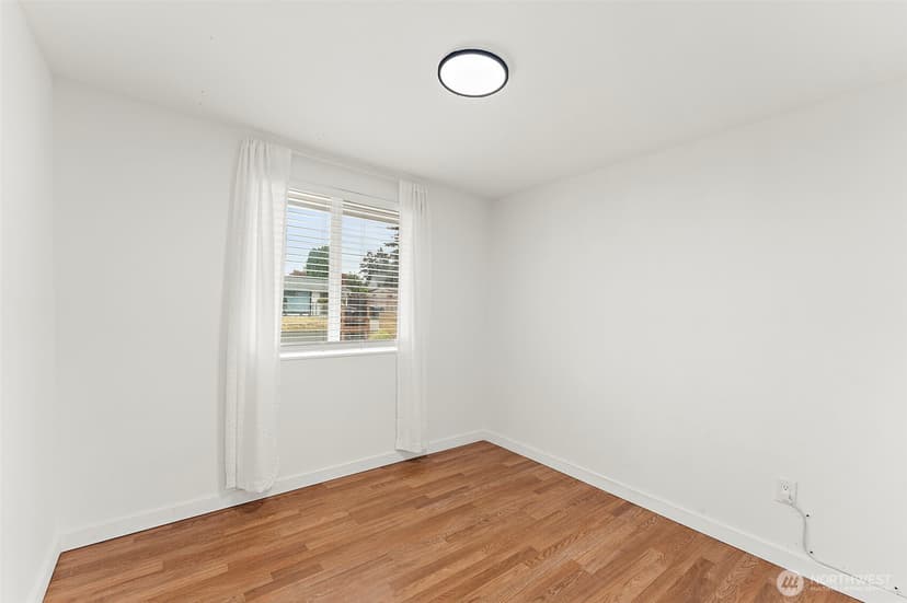 Property photo for 5103 Filbert Lane SW, Lakewood photo 15