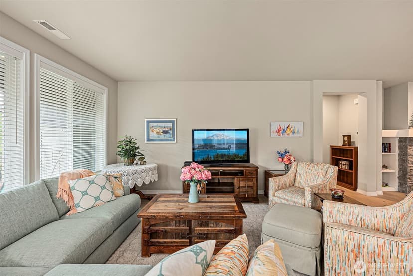 Property photo for 14707 179th Avenue E, Bonney Lake photo 9
