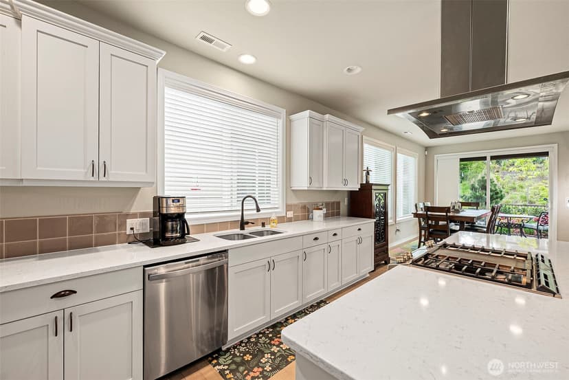 Property photo for 14707 179th Avenue E, Bonney Lake photo 15