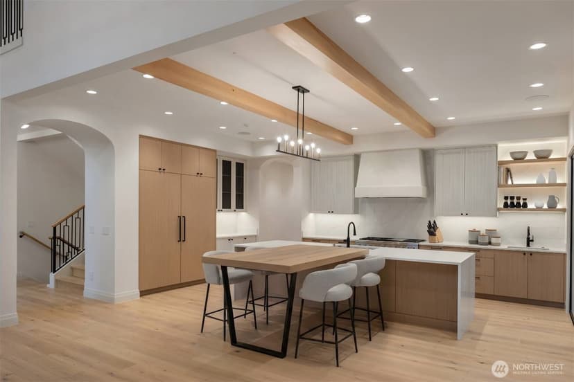 Property photo for 10030 NE 27th Street, Bellevue photo 6