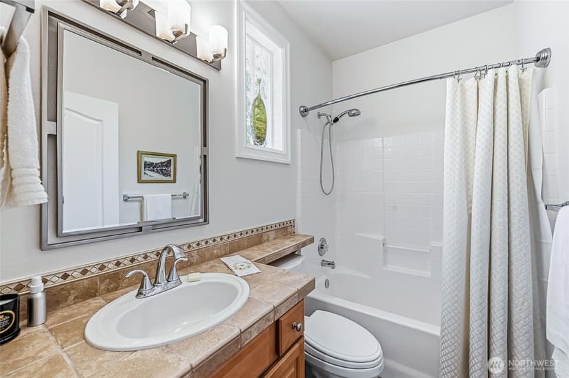 Property photo for 12018 Big Leaf Way NE, Redmond photo 30