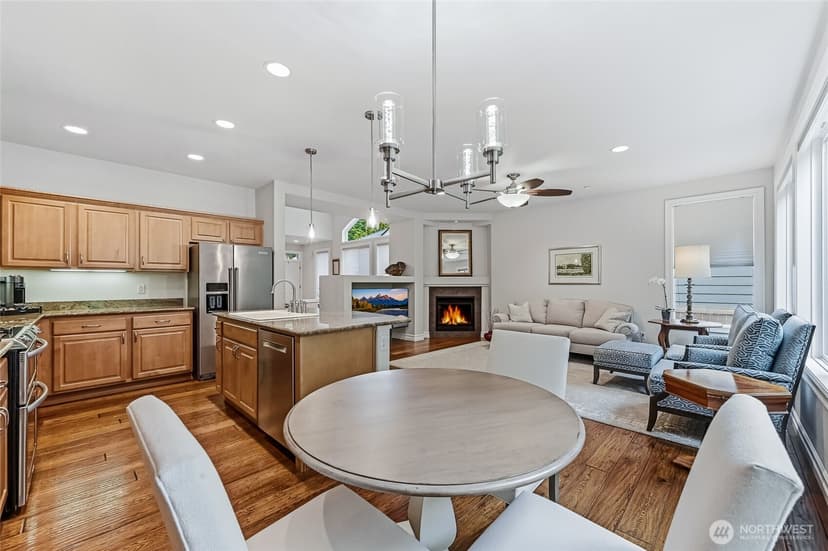 Property photo for 12018 Big Leaf Way NE, Redmond photo 19