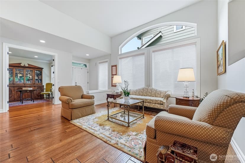 Property photo for 12018 Big Leaf Way NE, Redmond photo 9