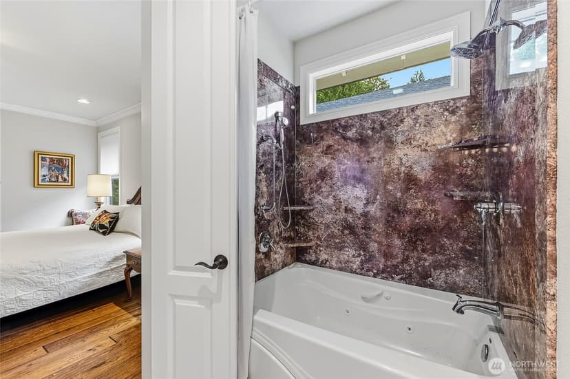 Property photo for 12018 Big Leaf Way NE, Redmond photo 25