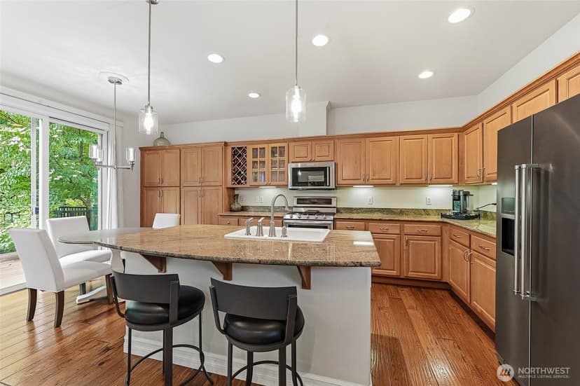 Property photo for 12018 Big Leaf Way NE, Redmond photo 15