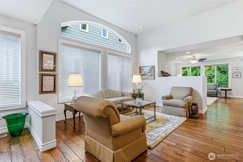 Property photo for 12018 Big Leaf Way NE, Redmond photo 11