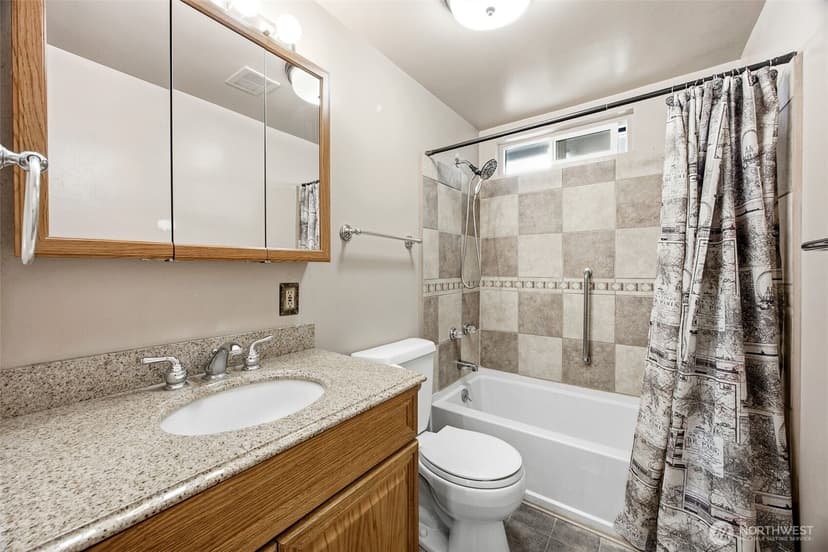 Property photo for 1014 3rd Ave NW, Puyallup photo 12