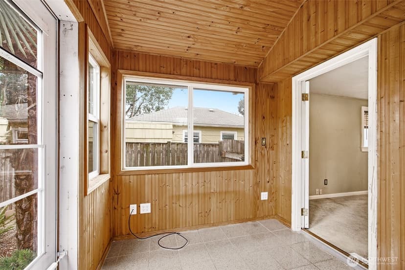 Property photo for 1014 3rd Ave NW, Puyallup photo 15