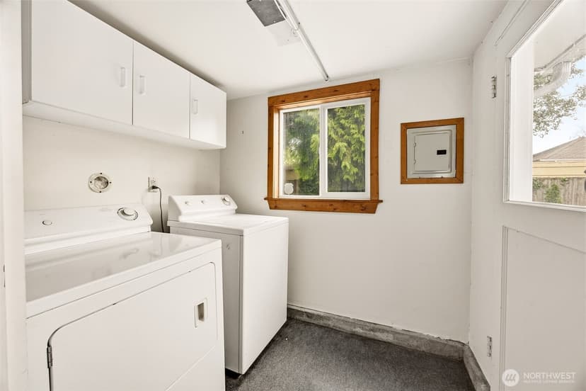 Property photo for 1014 3rd Ave NW, Puyallup photo 16