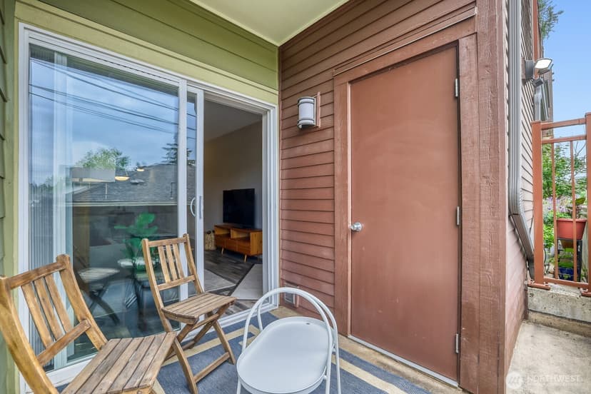 Property photo for 8745 Greenwood Avenue N #115, Seattle photo 18