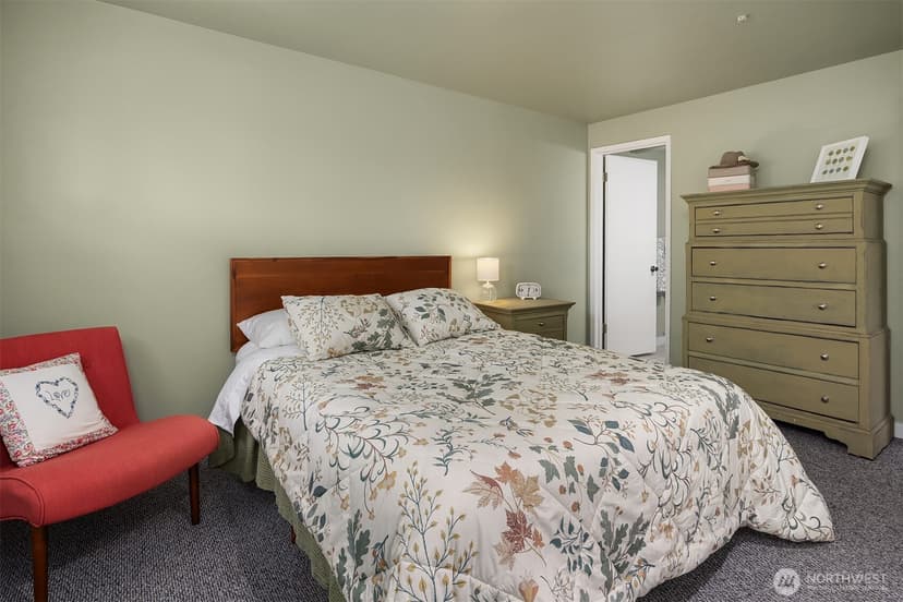 Property photo for 242 4th Avenue S #1, Edmonds photo 13