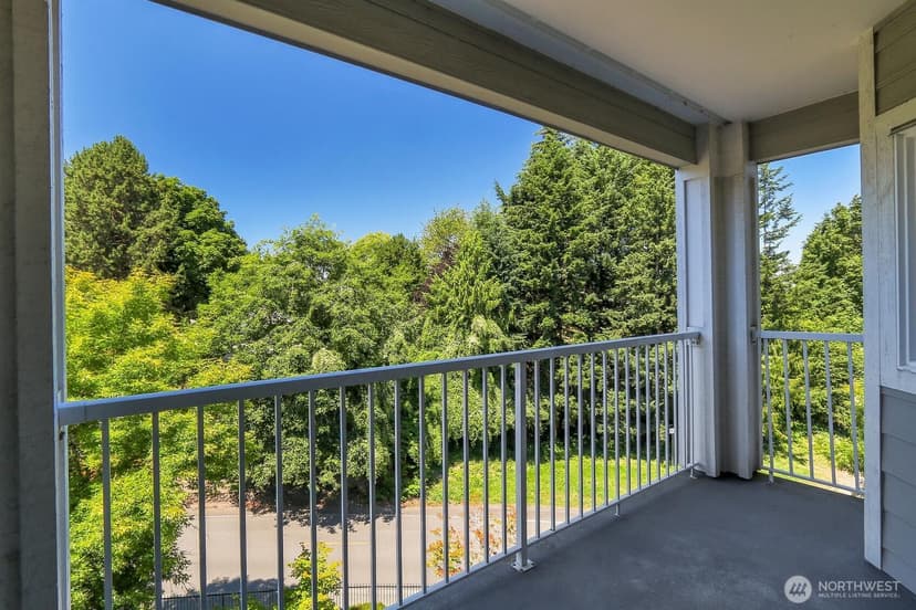 Property photo for 1318 37th Street #2-432, Everett