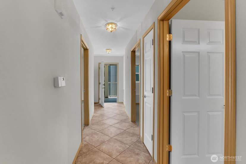 Property photo for 1318 37th Street #2-432, Everett photo 2