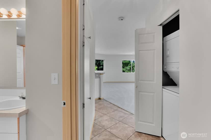 Property photo for 1318 37th Street #2-432, Everett photo 17