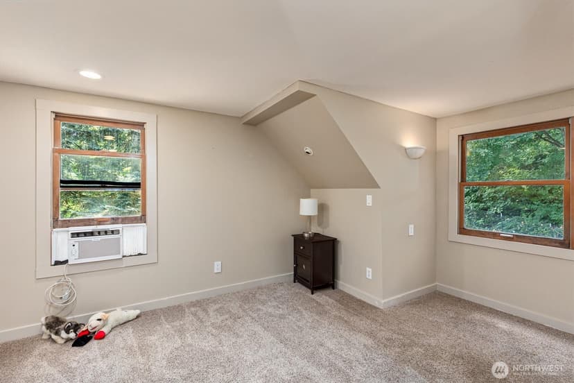 Property photo for 8233 NE 169th Street, Kenmore photo 16
