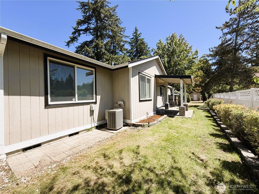 Property photo for 8428 Veterans Drive SW, Lakewood photo 30