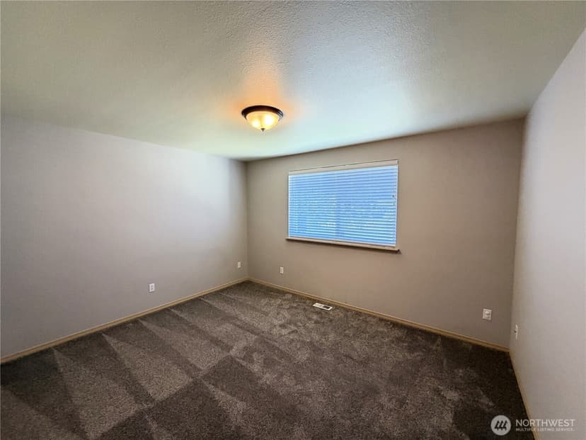 Property photo for 8428 Veterans Drive SW, Lakewood photo 21