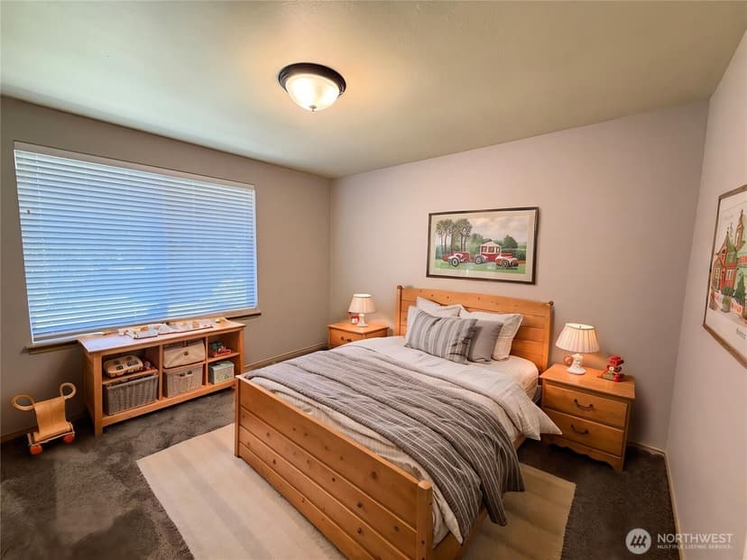 Property photo for 8428 Veterans Drive SW, Lakewood photo 22