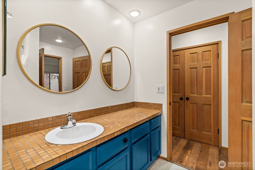 Property photo for 2811 14th W #101, Seattle photo 19
