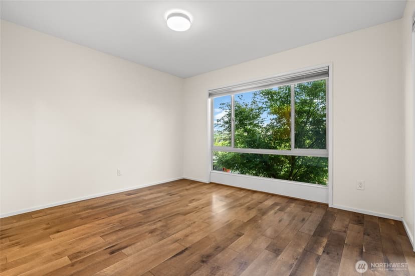 Property photo for 2811 14th W #101, Seattle photo 12