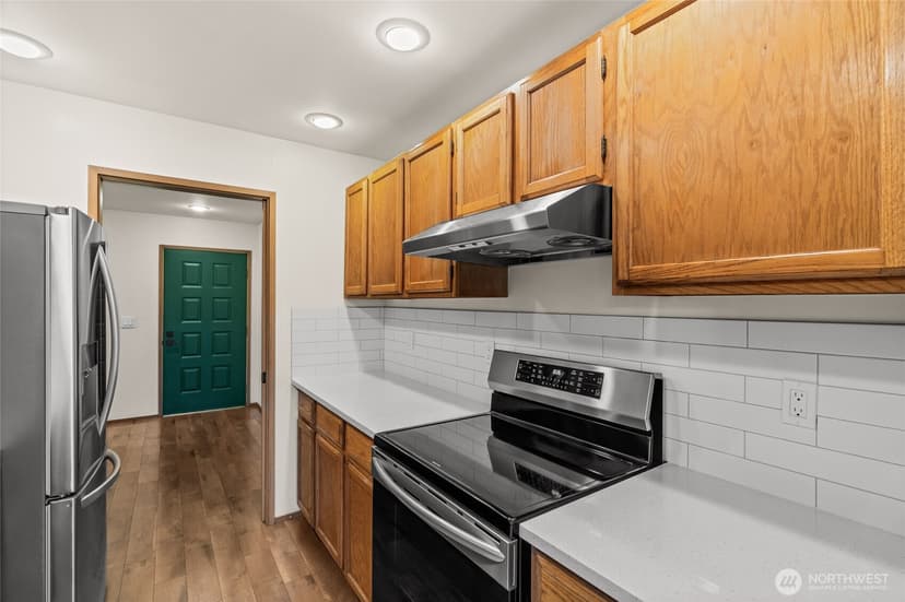 Property photo for 2811 14th W #101, Seattle photo 11