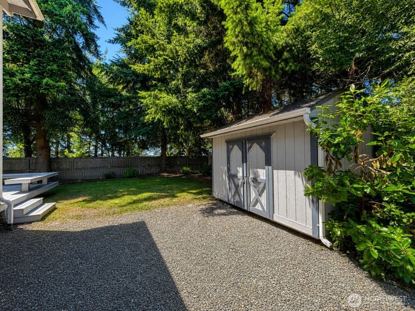Property photo for 9829 59th Street Ct W, University Place photo 14