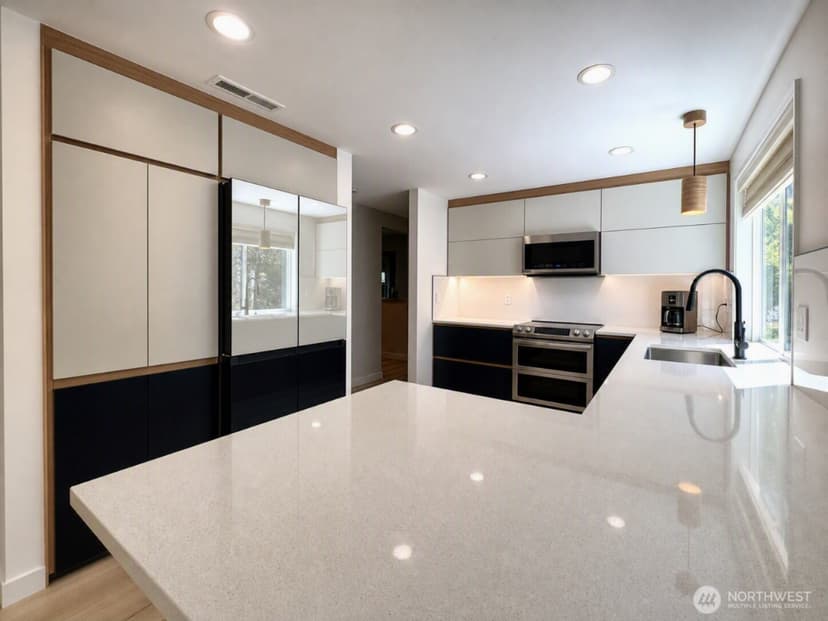 Property photo for 9829 59th Street Ct W, University Place photo 16