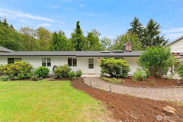 Property photo for 1716 9th Street SE, Puyallup photo 3