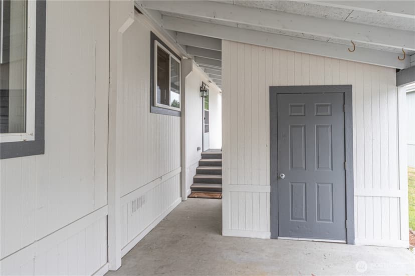 Property photo for 600 NE Saturn Lane, Bremerton photo 19