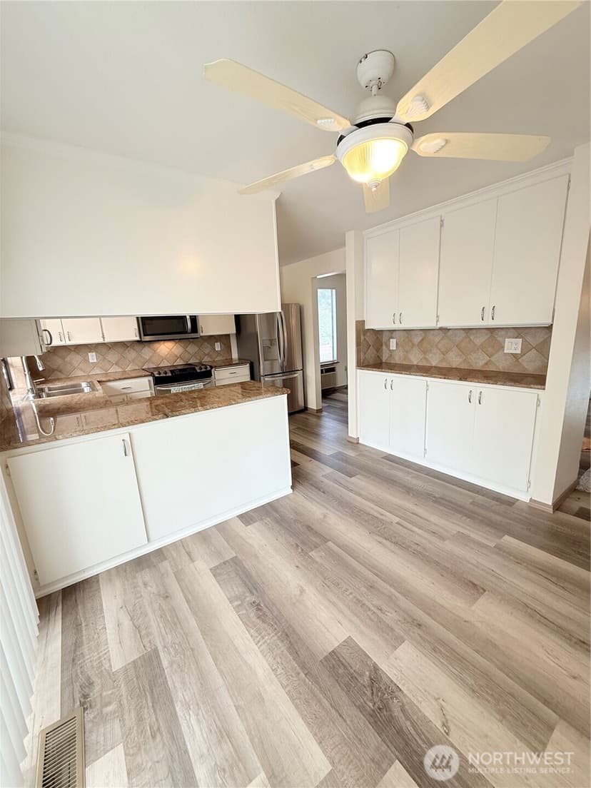 Property photo for 5010 84th Avenue W, University Place photo 10