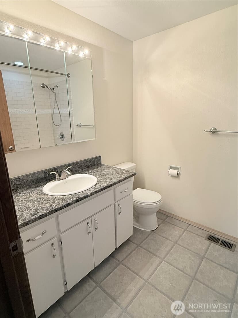 Property photo for 5010 84th Avenue W, University Place photo 20