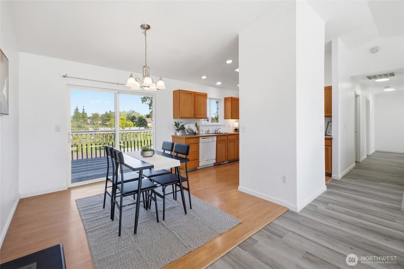 Property photo for 12705 6th Avenue E, Tacoma photo 5