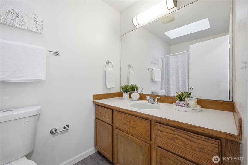 Property photo for 12705 6th Avenue E, Tacoma photo 14