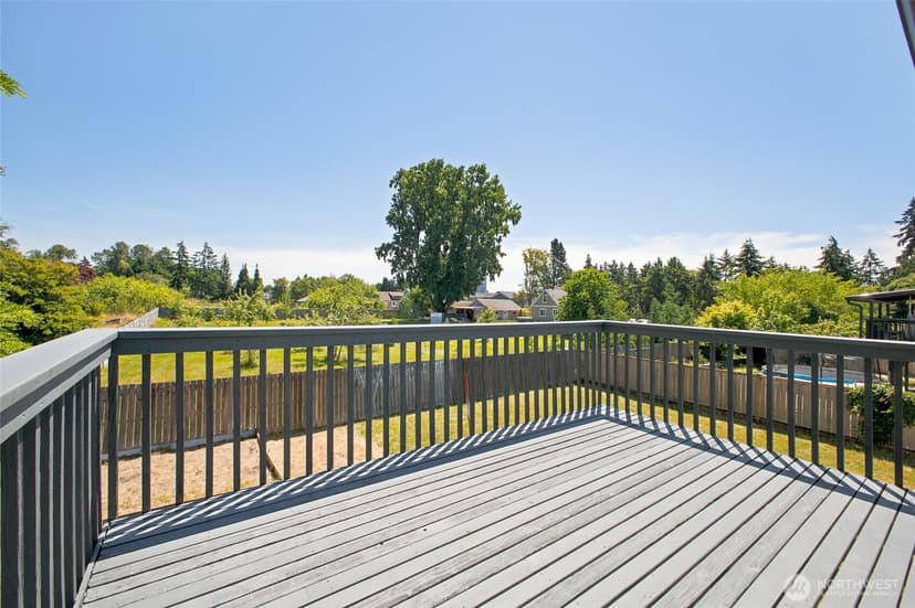 Property photo for 12705 6th Avenue E, Tacoma photo 28