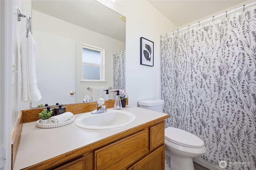 Property photo for 12705 6th Avenue E, Tacoma photo 17