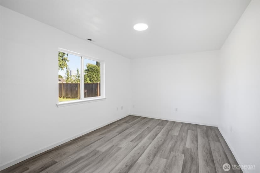 Property photo for 12705 6th Avenue E, Tacoma photo 25