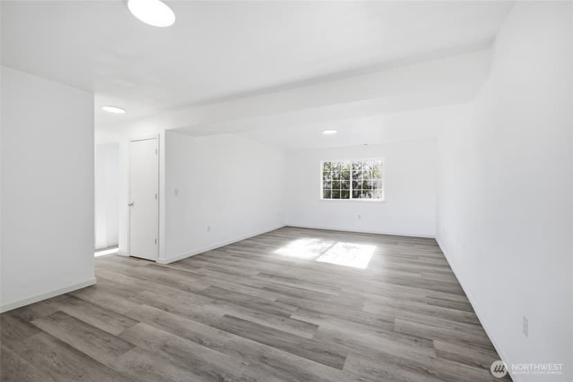 Property photo for 12705 6th Avenue E, Tacoma photo 20