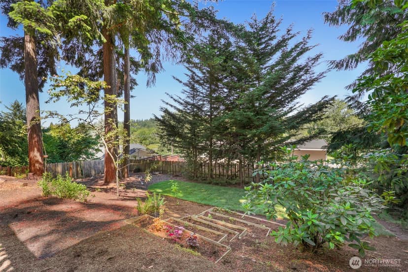 Property photo for 23321 75th Avenue W, Edmonds photo 35